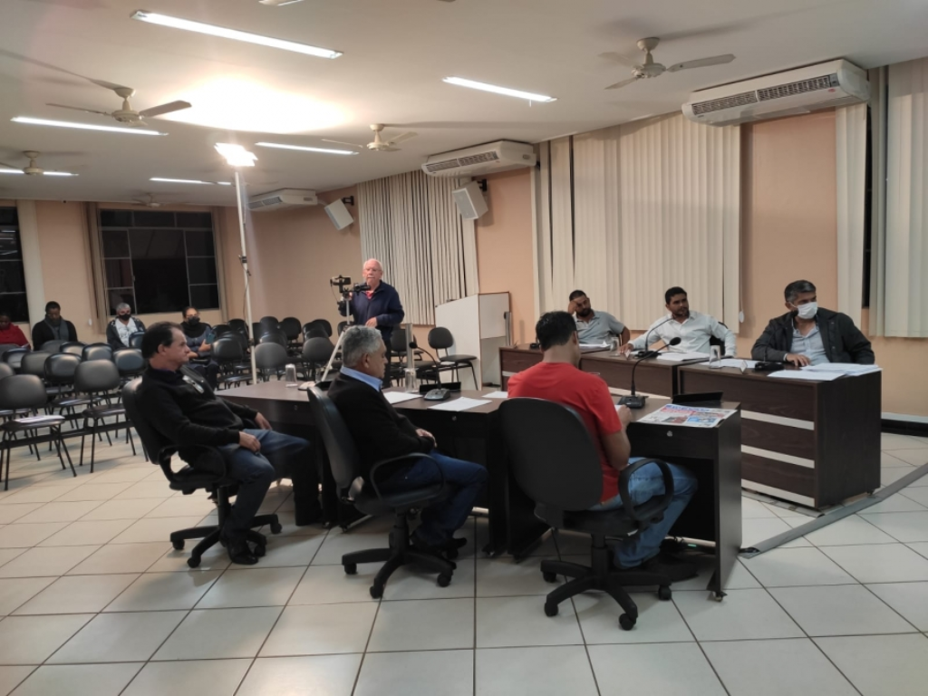 Piso nacional para professores, criação de Casa-Lar e outras matérias são aprovadas na Câmara de Rio Piracicaba.