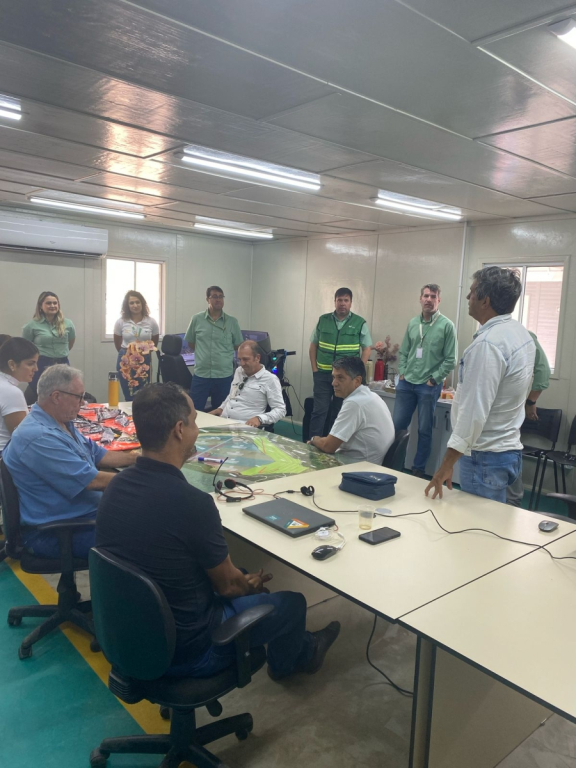 Comitiva de vereadores visita Mina de Água Limpa da Vale e reforça papel fiscalizador diante de incertezas sobre retomada das operações.