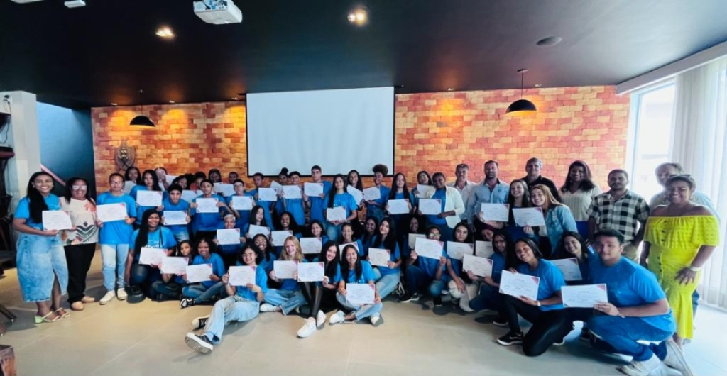 Câmara de Rio Piracicaba certifica 68 estudantes concluintes do Parlamento Jovem